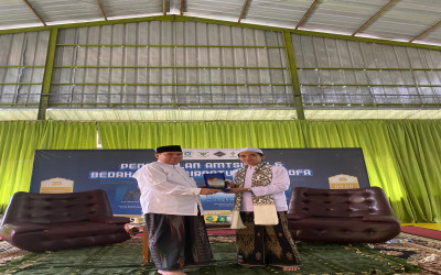 Bedah Buku Burdatul Mustofa Karya KH. Taufiqul Hakim Penemu Metode Amtsilati